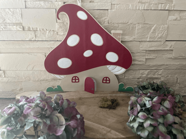 Maison enchantée de la petite souris 