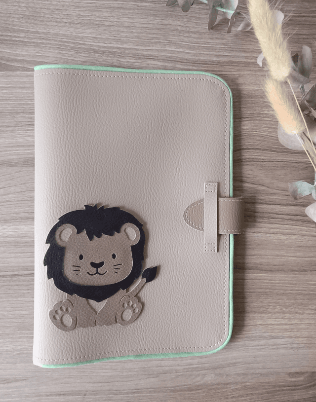 Carnet de santé &quot; Le petit lion courageux&quot;
